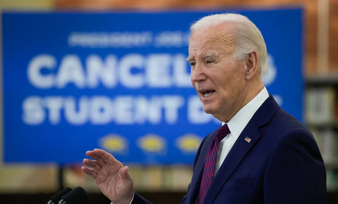 Biden’s Candid Remarks on Putin and Trump Stir Controversy at Fundraiser
