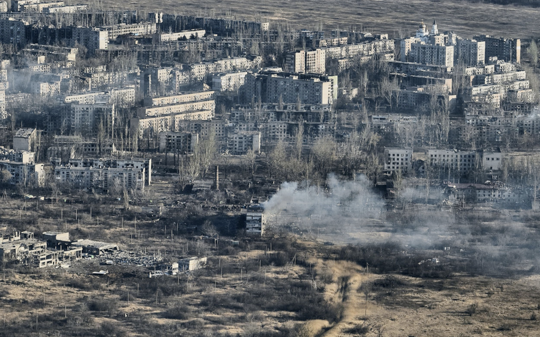 Ukrainian Withdrawal from Avdiivka Signals Western Concern Amidst Russian Advances