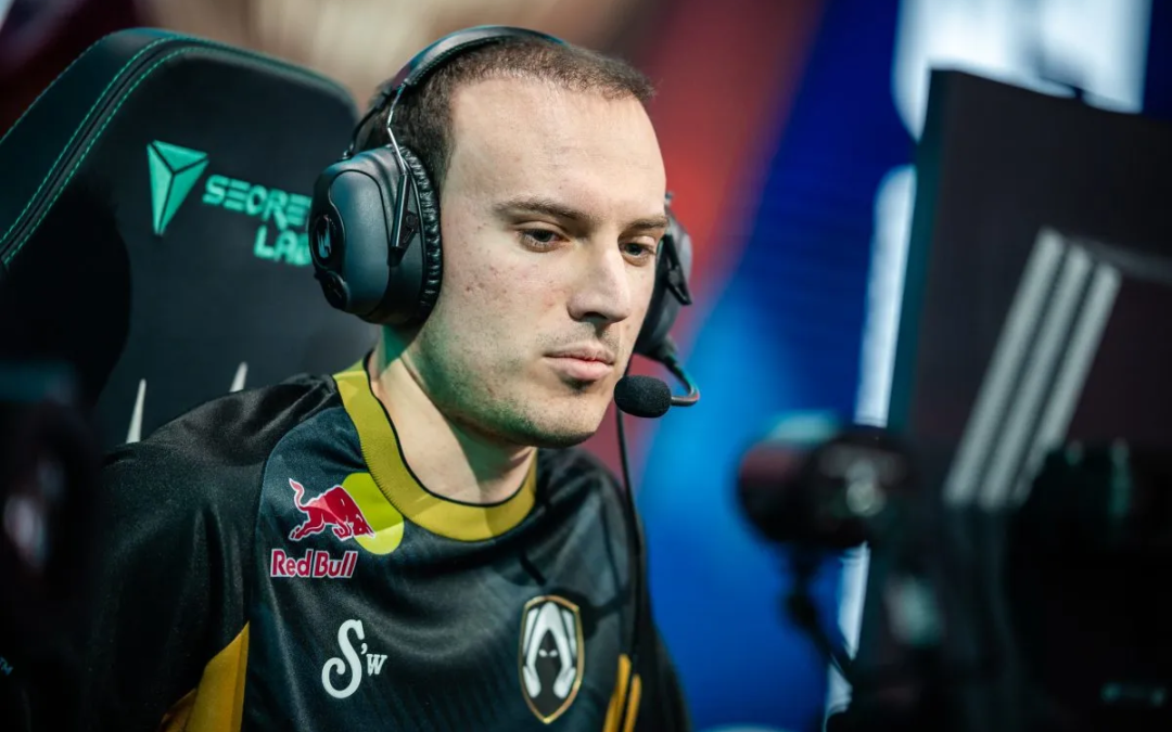 Heretics Shake Up Roster for Spring Split, Bench Perkz, Promote Zwyroo