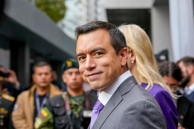 Ecuador’s President Seeks Approval for Security Measures in Sunday Referendum