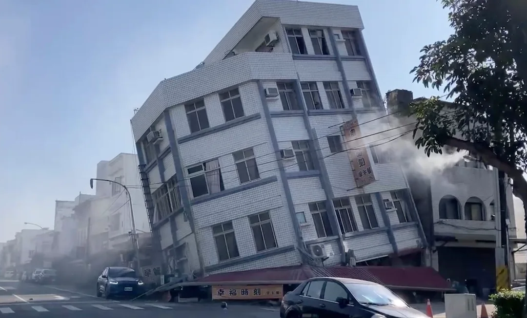 Devastating 7.7 Earthquake Wreaks Havoc in Taiwan