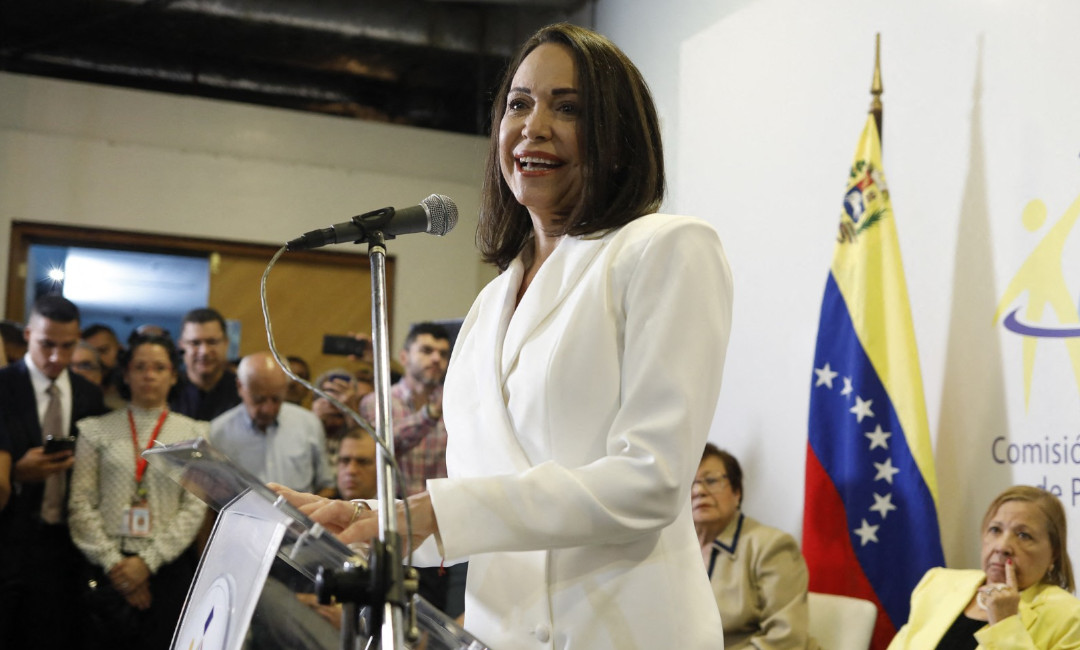 Argentina Increases Pressure on Venezuela Regarding Opposition Refugees in Embassy