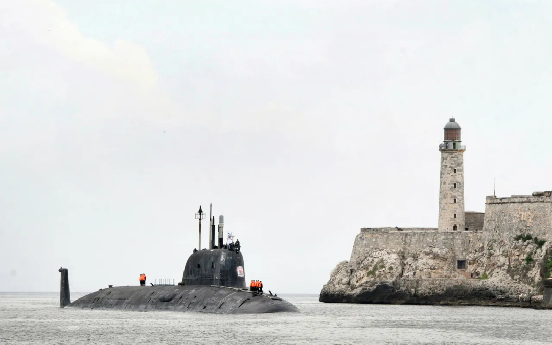 US Submarine Docks in Guantanamo Bay Following Arrival of Russian Warships in Cuba