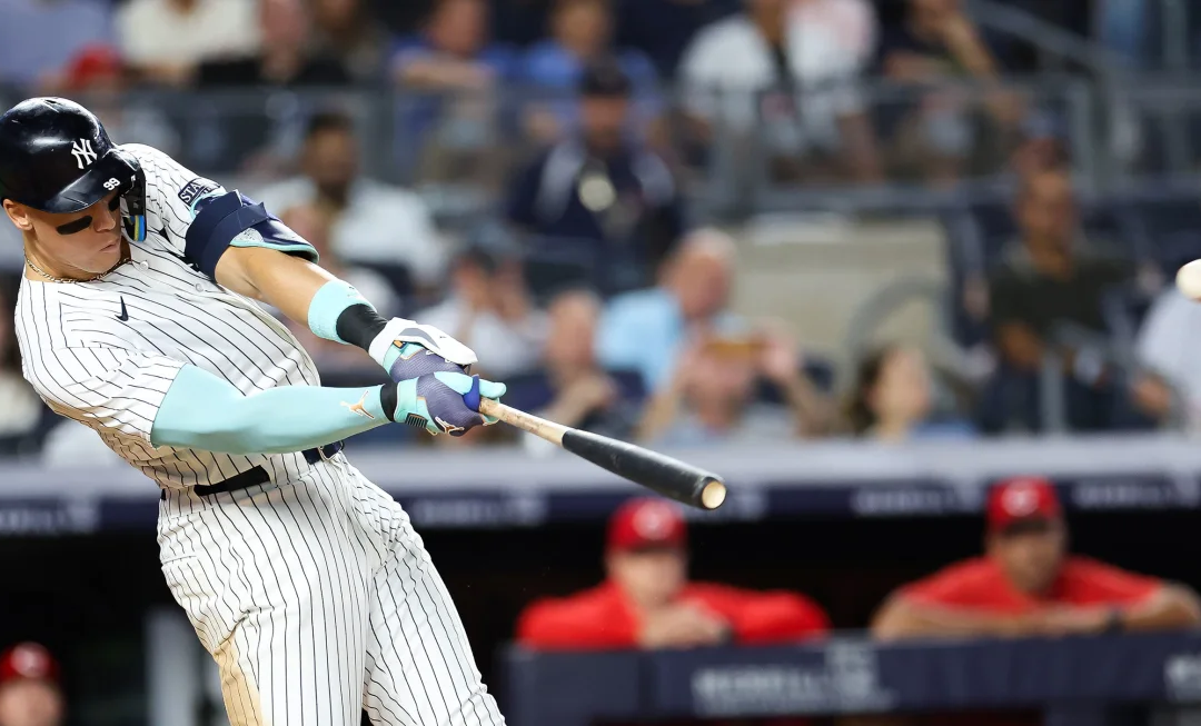 Aaron Judge Hits 32nd Home Run in Yankees’ Loss to Reds