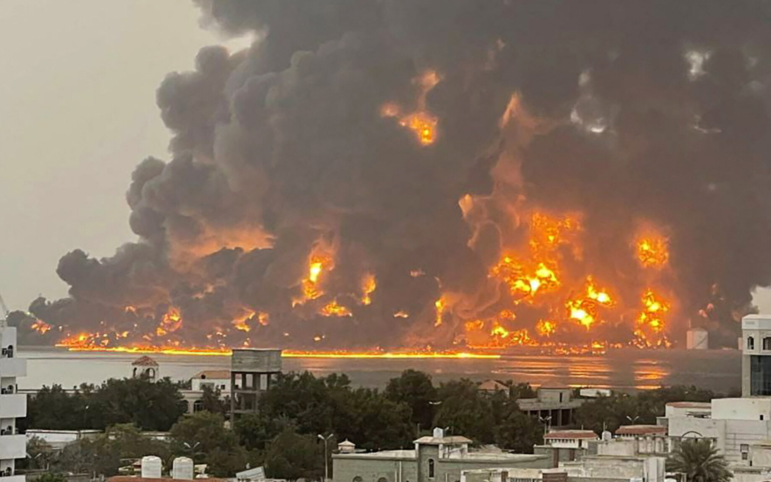 Israeli Jets Bomb Houthi-Controlled Sites in Yemen