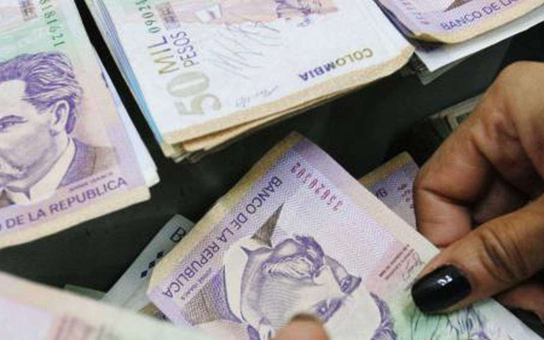 Colombia Proposes $130 Billion Budget Amid Fiscal Challenges