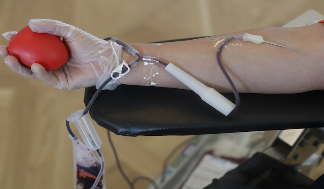 Climate Crisis Causes Emergency Blood Shortage in the U.S. Amid Extreme Weather