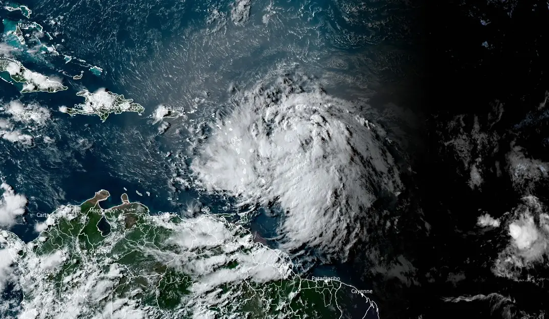 Tropical Storm Ernesto Skirts Caribbean, Brings Heat and Dry Air to ABC Islands
