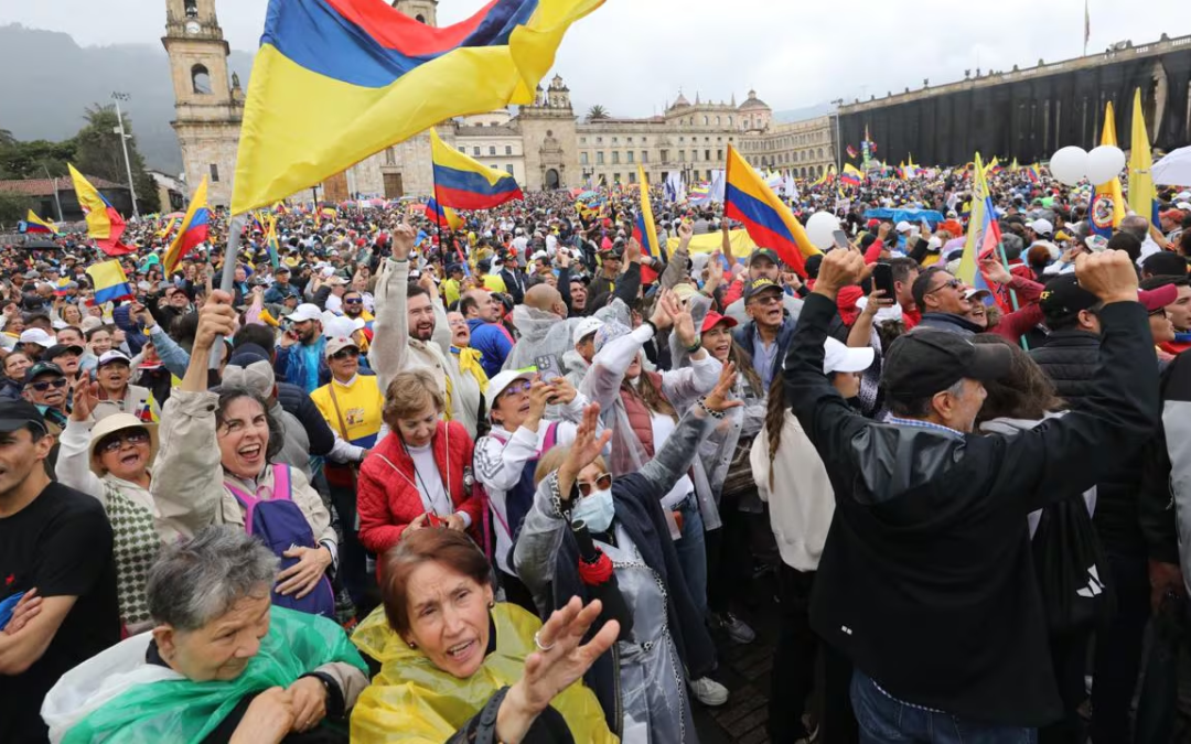 Thousands of Colombians Protest Against Petro’s Reforms