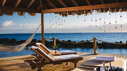 Embark on a Luxurious Escape: Your Invitation to Renaissance Aruba’s Flamingo Beach Cabanas.